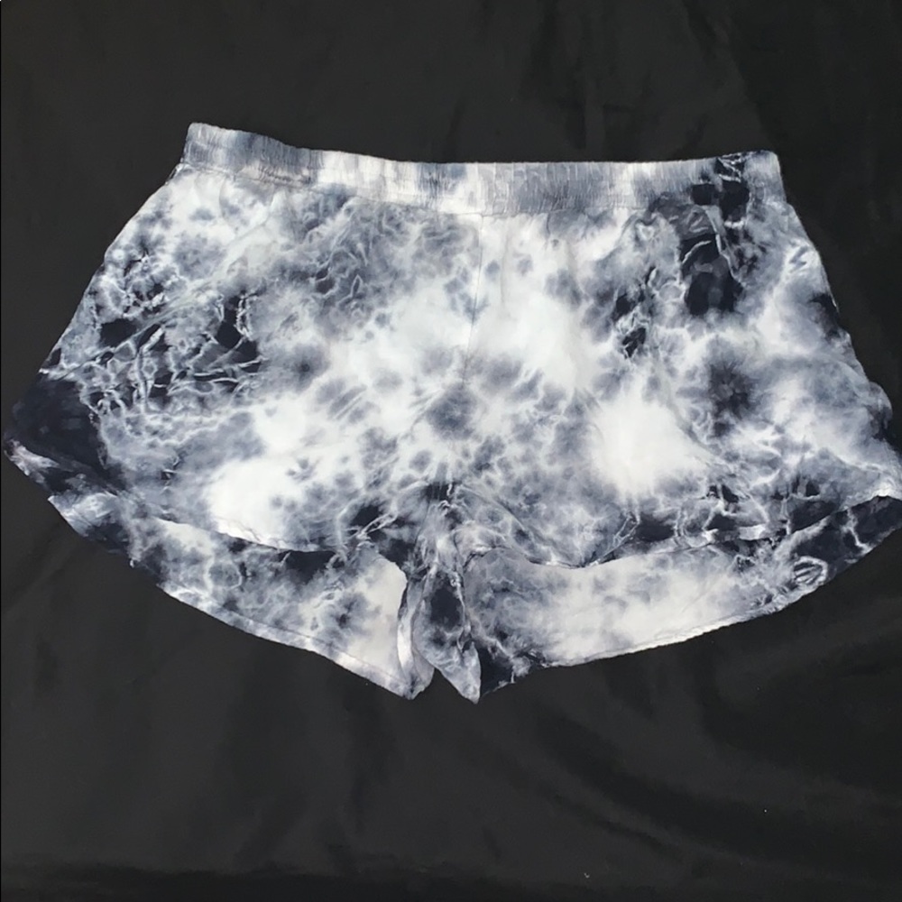 black and white tie-dye flowy shorts